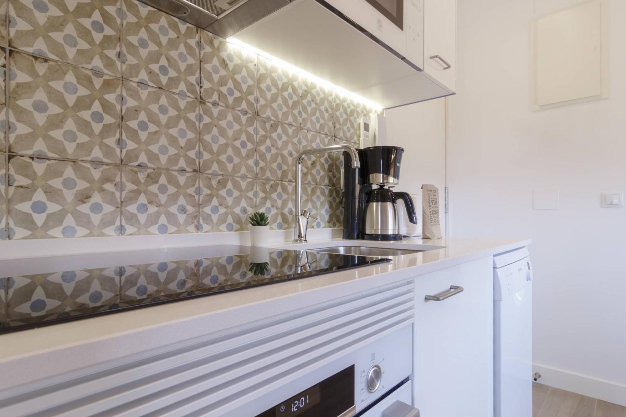 Ola Living Camp Nou Apartment Оспиталет де Лобрегат Екстериор снимка