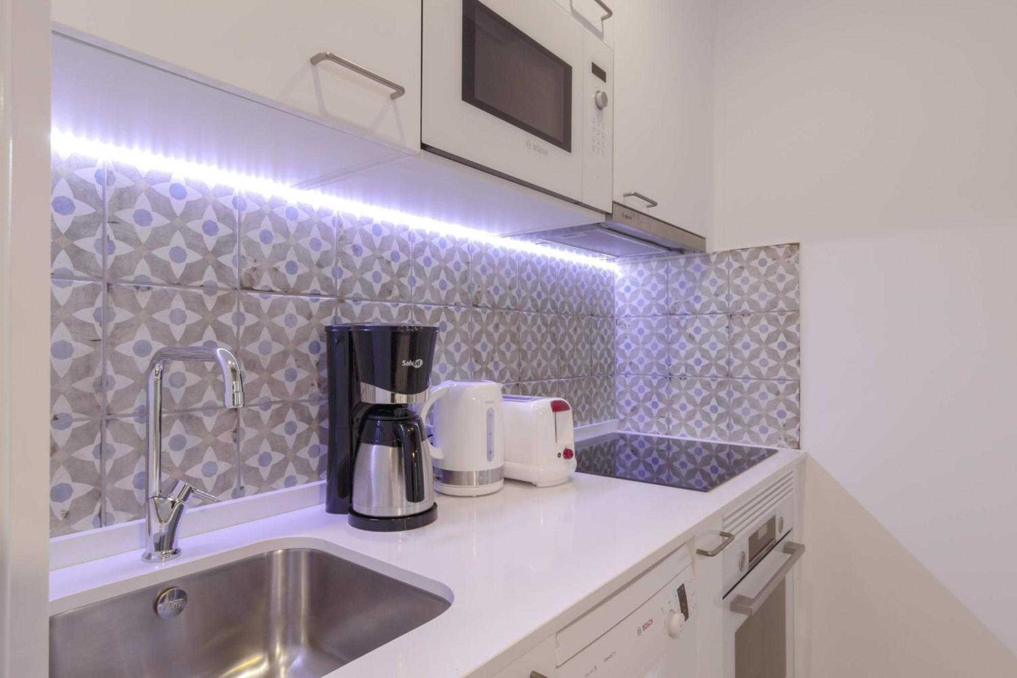 Ola Living Camp Nou Apartment Оспиталет де Лобрегат Екстериор снимка