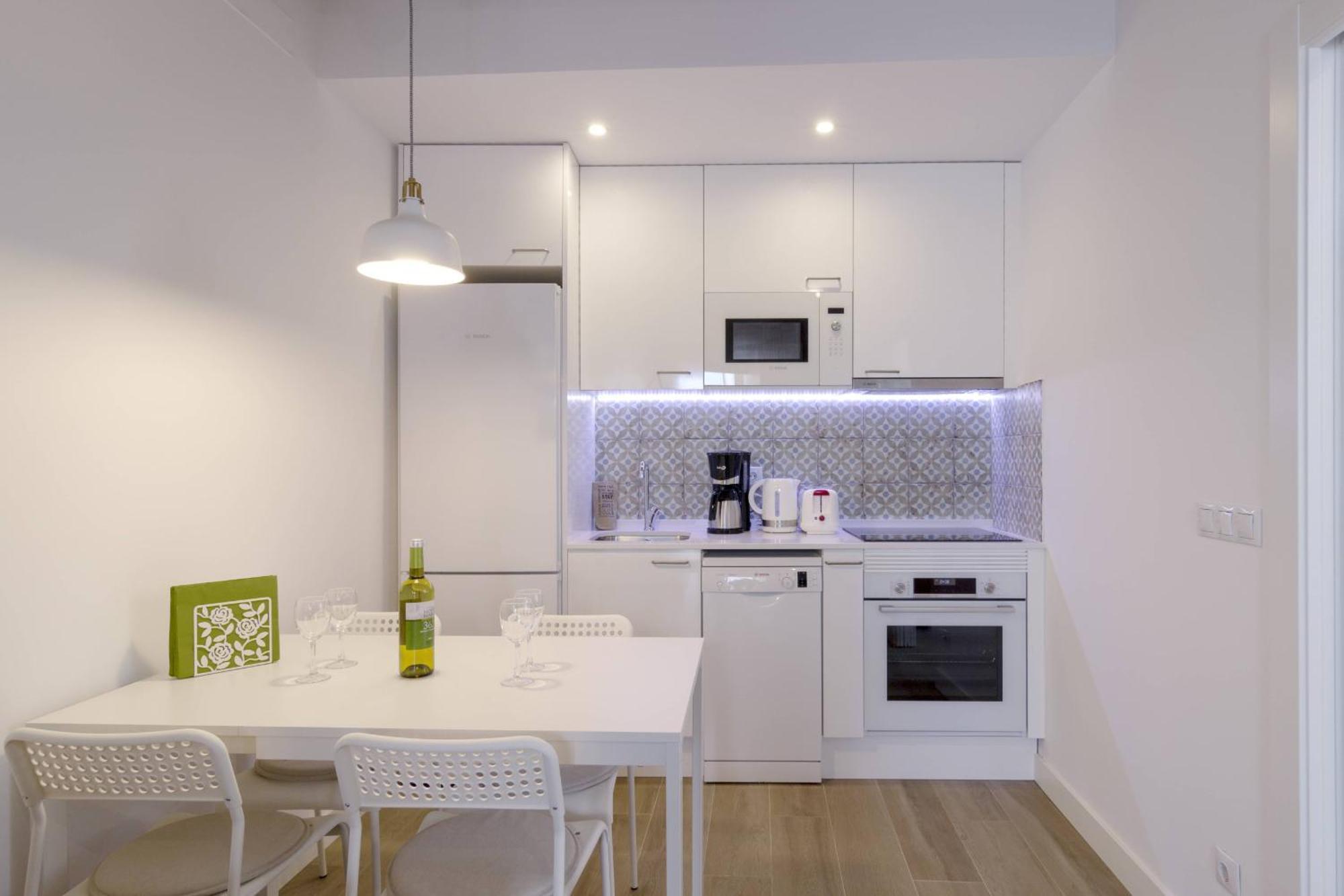 Ola Living Camp Nou Apartment Оспиталет де Лобрегат Екстериор снимка